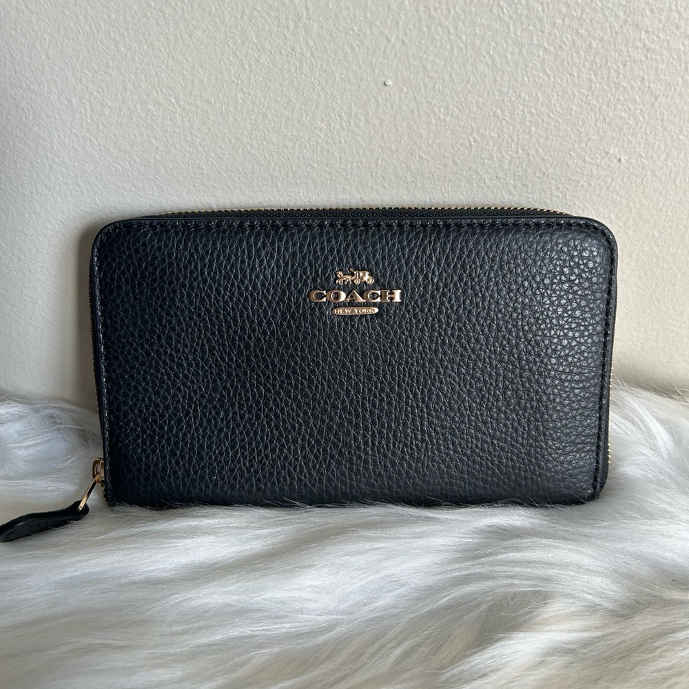 Coach Accordion Zip Black Pebbled‎ Leather Wallet Excellent